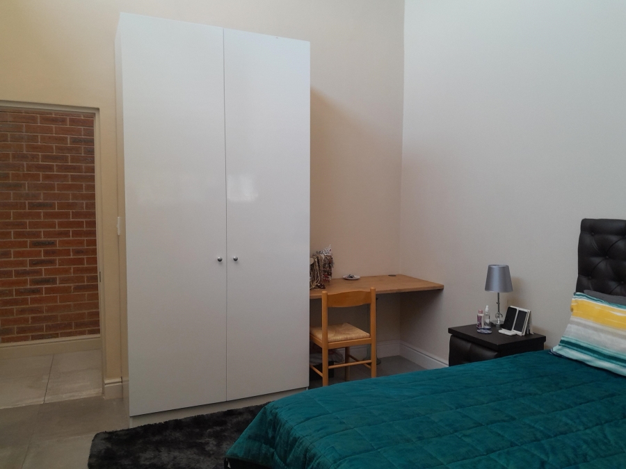 To Let 1 Bedroom Property for Rent in Pinelands Western Cape